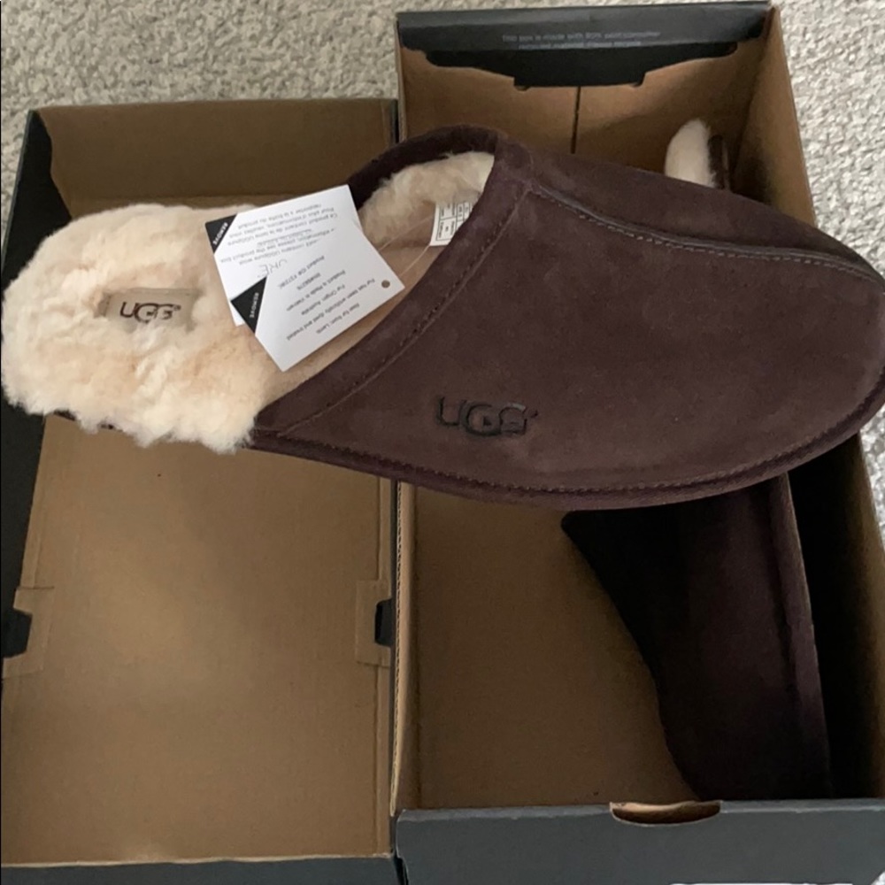 UGG M Scuff